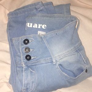 blue night waisted jeans .